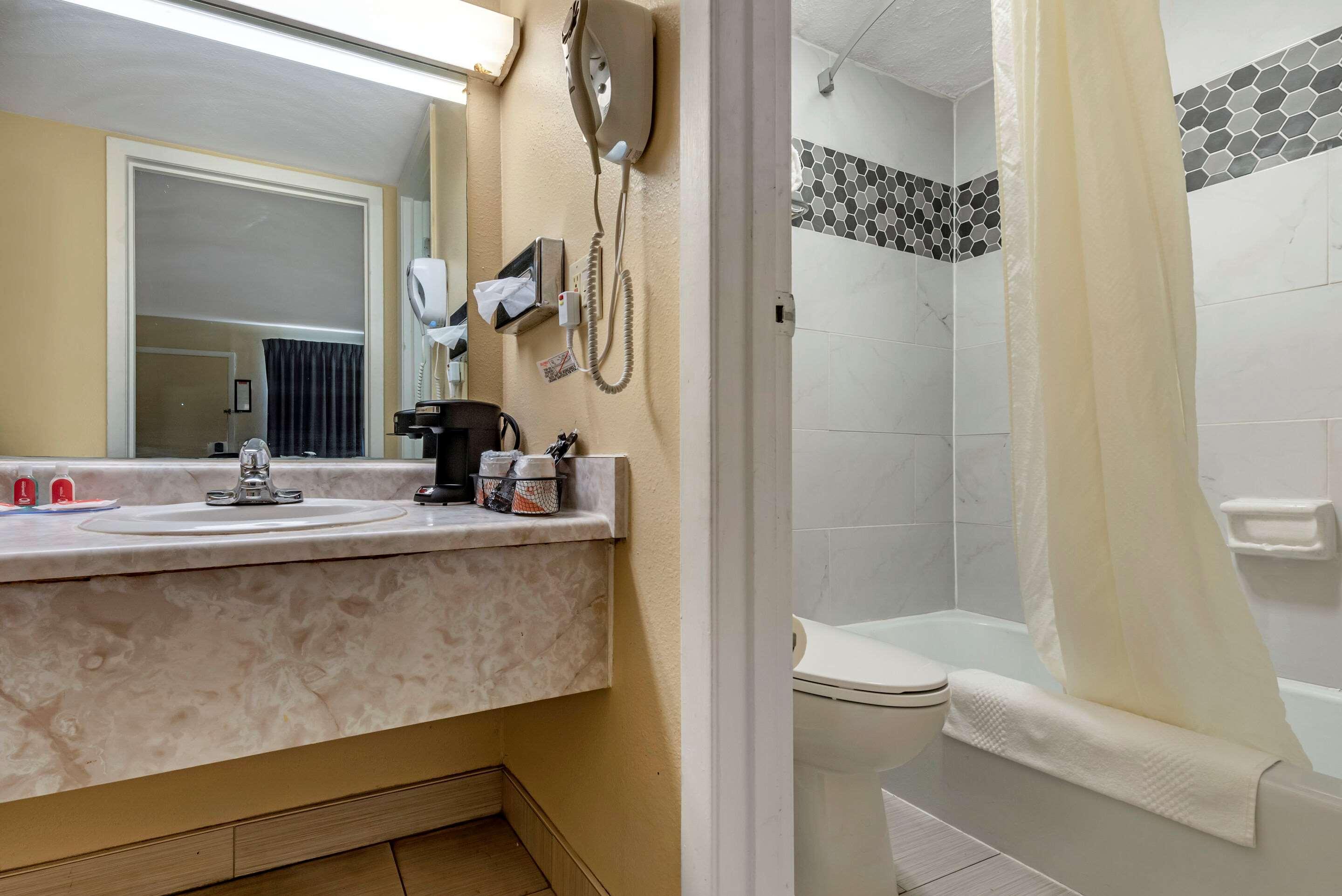Econo Lodge Erlanger - Cincinnati Airport Zewnętrze zdjęcie